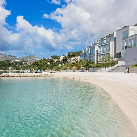With Parking Space - 16898 Apartman Trogir