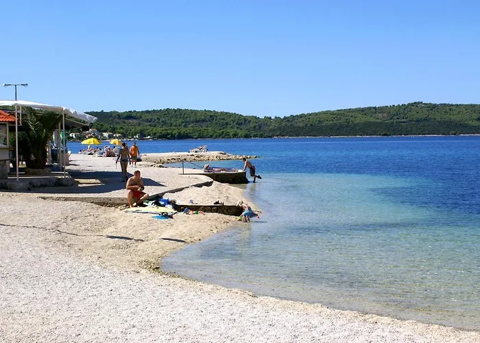 Apartment With Parking Space - 16898 Trogir