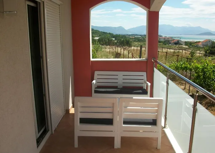 With Parking Space - 16898 Apartment Trogir